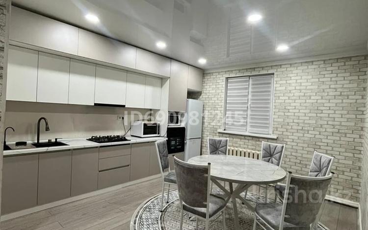 Отдельный дом · 3 комнаты · 120 м² · 6 сот., Тәуелсіздік 203 — Тәуелсіздік за 23 млн ₸ в Байтереке (Новоалексеевке) — фото 7