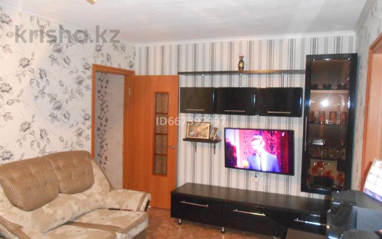 4-комнатная квартира · 63 м² · 4/5 этаж, Орлова 107 за 20 млн ₸ в Караганде, Казыбек би р-н — фото 2