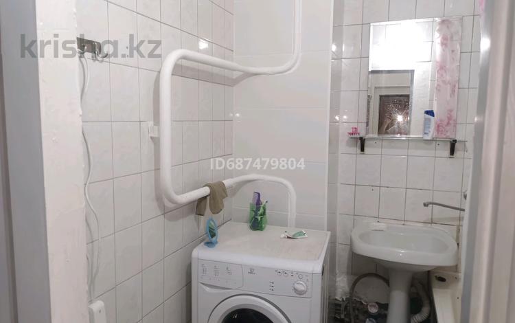 1 комната · 35 м² · 5 этаж, мкр Аксай-3Б 2 за 100 000 ₸ в Алматы, Ауэзовский р-н — фото 4