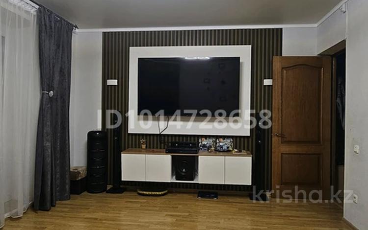 5-бөлмелі пәтер · 90 м² · 6/6 қабат, Южный шағын ауданы, Алтынсарина 236 — Алтынсарина Лермонтова, бағасы: 27.5 млн ₸ в Костанае, Микрорайон Южный — фото 2