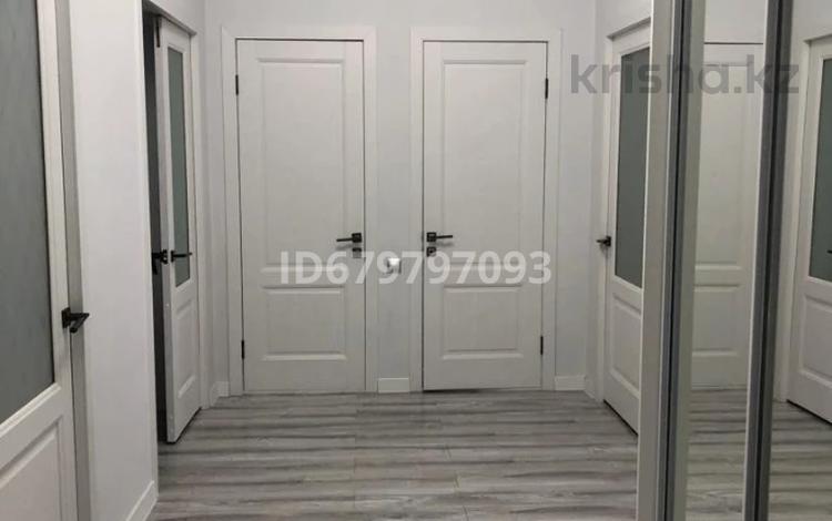 3-комнатная квартира · 91 м² · 10/10 этаж, мкр. Алтын орда, проспект Алии Молдагуловой 66к2 за 35 млн ₸ в Актобе — фото 2