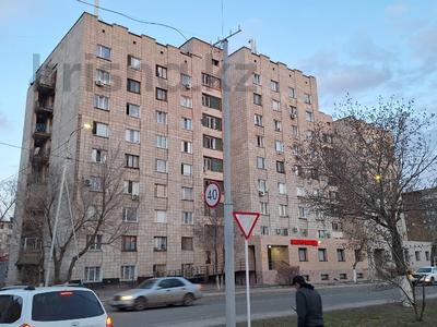 1-комнатная квартира, 13 м², 5/9 этаж, Академика Бектурова 109 за 2.9 млн 〒 в Павлодаре