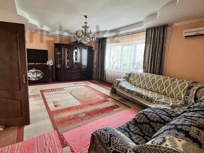 Отдельный дом • 6 комнат • 250 м² • 20 сот., Жамбыла 18 за 40 млн 〒 в Талдыкоргане