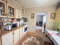 2-бөлмелі пәтер · 54 м² · 2/5 қабат, Жумабаева 21, бағасы: 28 млн ₸ в Семее — фото 15