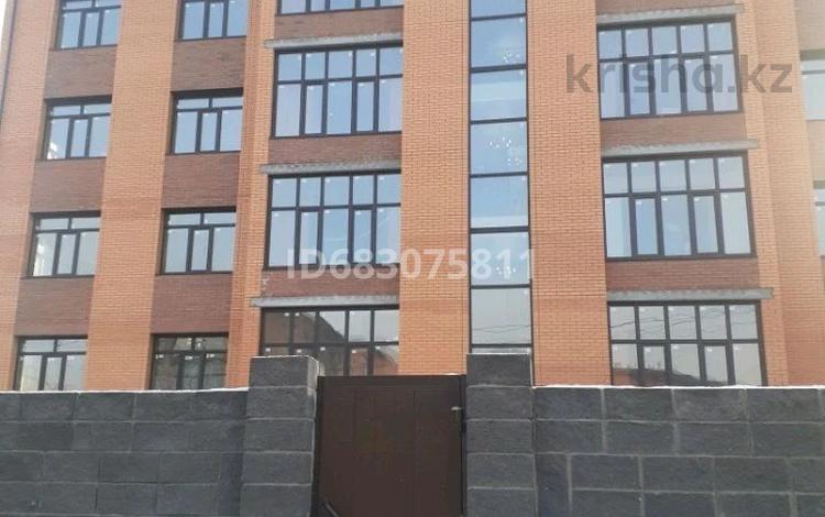 2-комнатная квартира, 77 м², 2 этаж, Достоевского за 35.5 млн 〒 в Павлодаре — фото 2