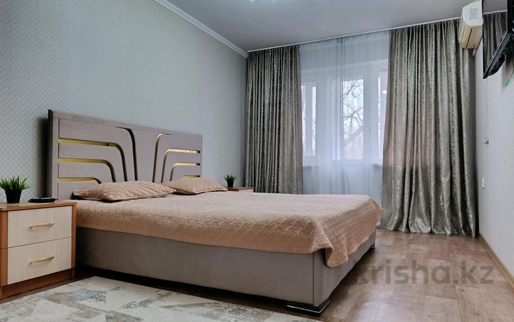 1-бөлмелі пәтер · 45 м² · 4/5 қабат, Хамида Чурина 164 — Курмангазы, Школьник, бағасы: 180 000 ₸ в Уральске, мкр Школьник — фото 2