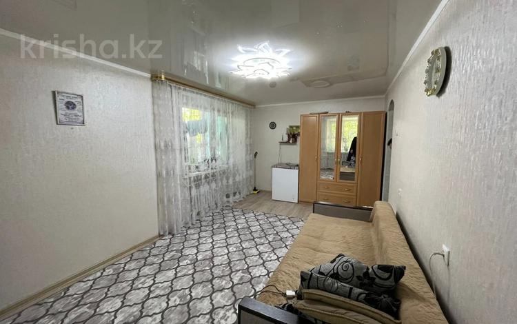 1-комнатная квартира, 37.6 м², 1/5 этаж, Ворошилова 58 за 15 млн 〒 в Костанае — фото 2