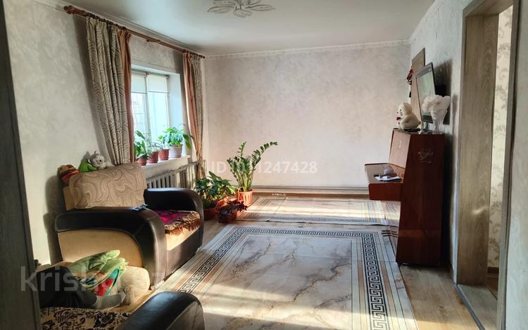 Отдельный дом · 3 комнаты · 100 м² · 5 сот., Дальневосточная 48/2 за 32 млн ₸ в Павлодаре — фото 2