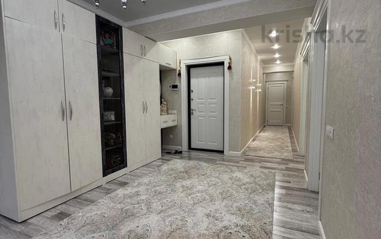 4-комнатная квартира · 125 м² · 4/10 этаж, 16-й мкр 63/2 за 48 млн ₸ в Актау — фото 2