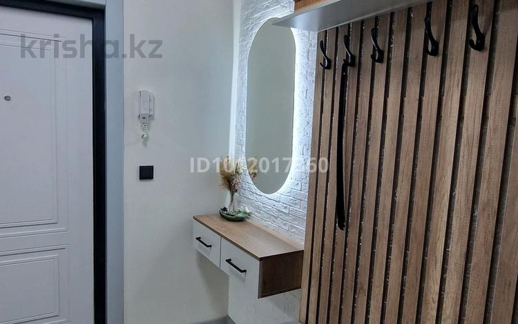 3-комнатная квартира · 90 м² · 2/6 этаж, 9-я ул. за 300 000 ₸ в Туркестане — фото 2