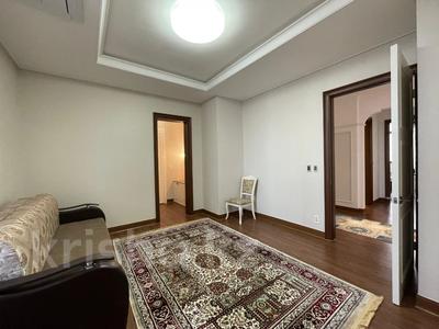 5-комнатная квартира · 212 м² · 11 этаж, Ахмет Байтурсынулы за ~ 1.3 млн ₸ в Астане, Алматы р-н