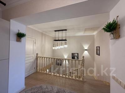 Үйдің бір бөлігі · 5 бөлме · 200 м² · 5.25 сот., BI Village Дуплекс, бағасы: ~ 264.9 млн ₸ в Астане, Есильский р-н