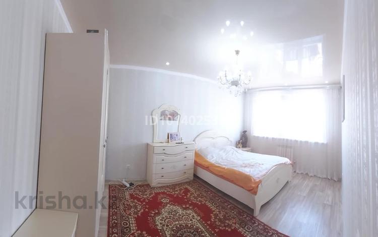2-бөлмелі пәтер · 62 м² · 6/9 қабат, Шұғыла ш/а. 341/3к5, бағасы: 35 млн ₸ в Алматы, Наурызбайский р-н — фото 2