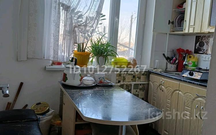 2-бөлмелі пәтер · 46 м² · 2/5 қабат, Сакена Сейфуллина 24, бағасы: 100 000 ₸ в Абае — фото 2
