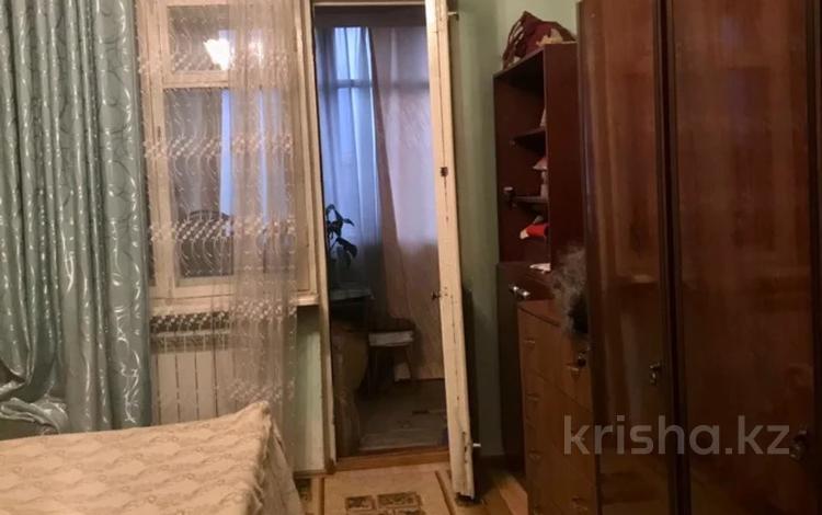 3-комнатная квартира, 70 м², 4/5 этаж, Жандосова