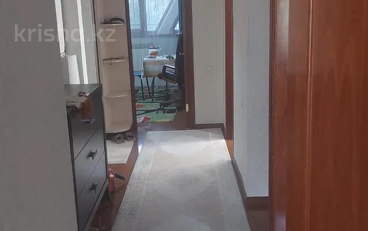 3-бөлмелі пәтер · 77 м² · 1/9 қабат, мкр Сайран 2б — Абая Отеген батыра, бағасы: 56 млн ₸ в Алматы, Ауэзовский р-н — фото 9