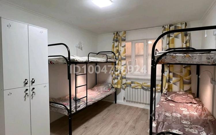 1 бөлме · 15 м² · 1 қабат, мкр Аккент, Усть каменагорская 8 — Розыбакиева Раимбека, бағасы: 110 000 ₸ в Алматы, Алатауский р-н — фото 2