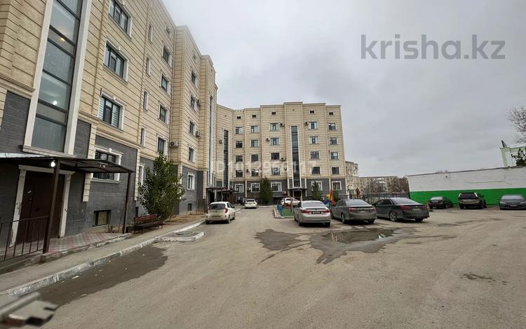 4-бөлмелі пәтер · 115 м² · 2/5 қабат, 28-й мкр 46/1 — Трц Байтерек қасында, бағасы: 30 млн ₸ в Актау — фото 3