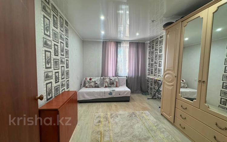 2-бөлмелі пәтер · 53.8 м² · 10/10 қабат, 8 микрорайон 11, бағасы: 22.5 млн ₸ в Костанае — фото 2