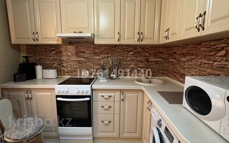 2-комнатная квартира · 50.6 м² · 4/5 этаж, Муткенова 58 — Малайсары Батыра за 18 млн ₸ в Павлодаре — фото 2