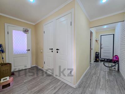 3-комнатная квартира · 69 м² · 2/5 этаж, мкр самал 27 за 21.5 млн 〒 в Талдыкоргане, мкр Самал