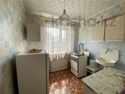 2-бөлмелі пәтер · 43 м² · 5/5 қабат, 21-шағынаудан 22, бағасы: 8.8 млн ₸ в Караганде, Алихана Бокейханова р-н