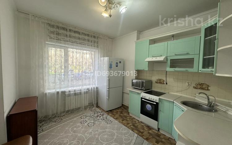 1-комнатная квартира, 44 м², 1/10 этаж помесячно, мкр Аксай-5 7 — Б.Момышулы К.Жубанова за 190 000 〒 в Алматы, Ауэзовский р-н — фото 2