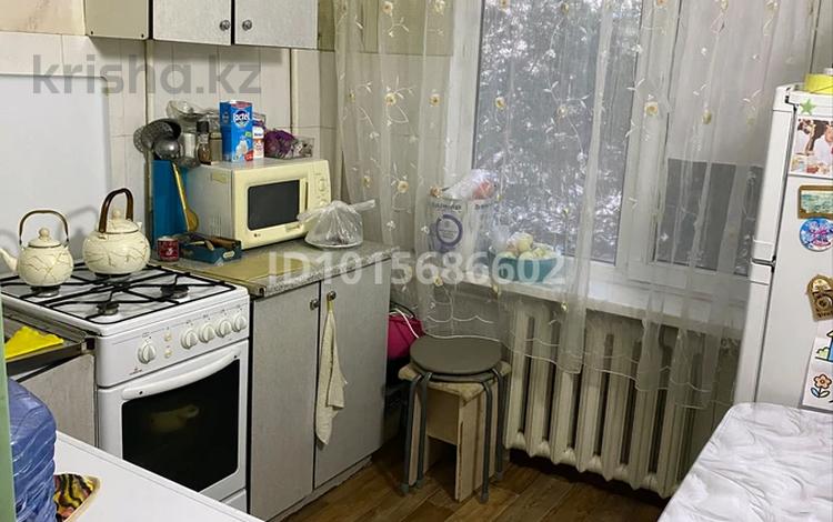 1-комнатная квартира · 31 м² · 2/5 этаж, авангард 36 за 9.5 млн ₸ в Атырау, мкр Авангард-3 — фото 2