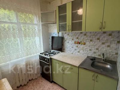 2-комнатная квартира · 48 м² · 1/5 этаж, мкр 8, БРАТЬЕВ 300-1 за 14.5 млн ₸ в Актобе