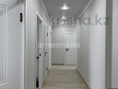 3-комнатная квартира · 90 м² · 3/6 этаж, Гажайып 33/3 — Алматы Арены за 400 000 〒 в Алатауский р-н
