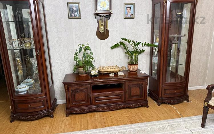 5-бөлмелі пәтер · 130 м² · 9/12 қабат, Казахстан 68 — напротив Акимата на площади города, бағасы: 68 млн ₸ в Усть-Каменогорске — фото 18