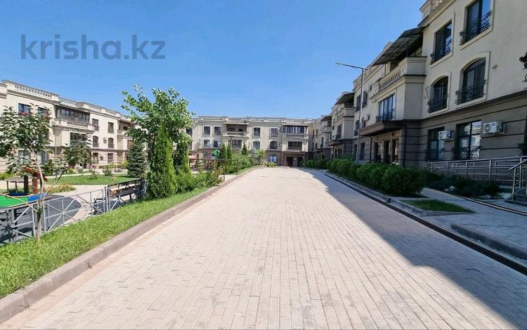 4-комнатная квартира · 141 м² · 1/3 этаж, мкр Мирас 157 за 214.9 млн ₸ в Алматы, Бостандыкский р-н — фото 3