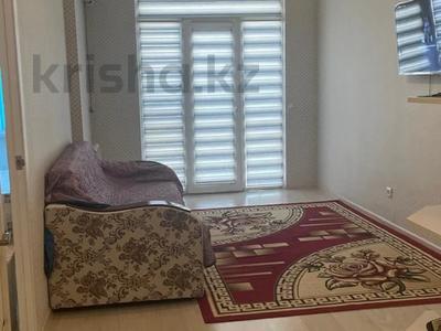 1-бөлмелі пәтер · 45 м² · 9/12 қабат, Нұрсәт ш/а 150, бағасы: 130 000 ₸ в Шымкенте, Каратауский р-н