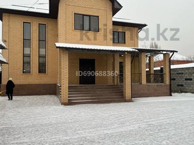 Отдельный дом · 8 комнат · 400 м², мкр Калкаман-2 за 2.2 млн 〒 в Алматы, Наурызбайский р-н