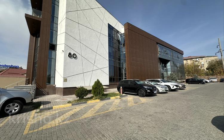 Свободное назначение, офисы, образование, кабинеты и рабочие места · 300 м² за ~ 2.6 млн 〒 в Шымкенте, Аль-Фарабийский р-н — фото 2