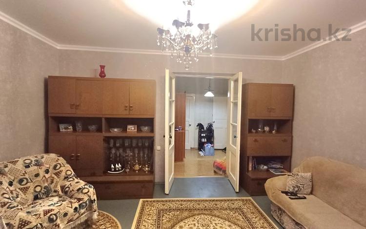 3-комнатная квартира · 73 м² · 2/2 этаж, Майкудук, Майкудук Архитектурная за 16.5 млн ₸ в Караганде, Алихана Бокейханова р-н — фото 3