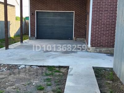 Жеке үй · 4 бөлме · 130 м² · 4 жүзд., Амина Омирзакова 17, бағасы: 31 млн ₸ в Уральске