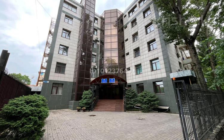 Свободное назначение, офисы, магазины и бутики, склады, салоны красоты, сельское хозяйство, бани, гостиницы и зоны отдыха, медцентры и аптеки, образование, развлечения · 2882 м² за 2.5 млрд ₸ в Алматы, Алмалинский р-н — фото 2