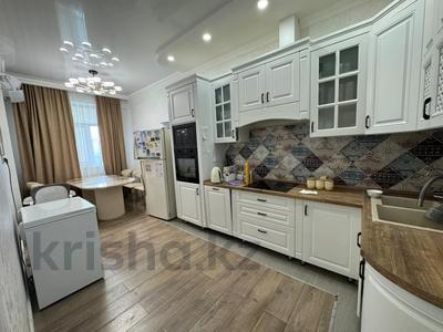 4-комнатная квартира · 150 м² · 2/15 этаж, 17-й мкр, ​17-й микрорайон 10 за 85 млн 〒 в Актау