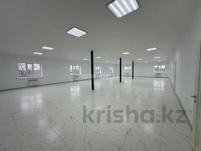 Свободное назначение, офисы, магазины и бутики, склады, образование, конференц-залы, кабинеты и рабочие места, студии · 206 м² за 618 000 〒 в Уральске, мкр. Зачаганск пгт