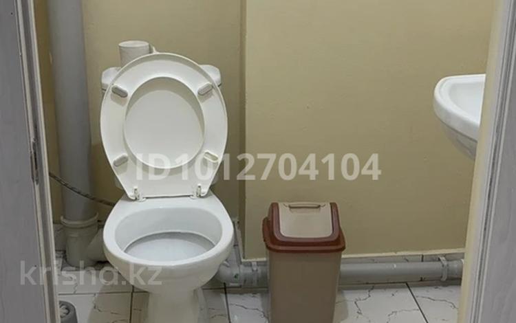 3-бөлмелі пәтер · 70 м² · 2/7 қабат, 9 көше 22/1 — Арена алдында, бағасы: 130 000 ₸ в Туркестане — фото 2