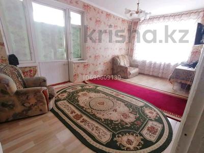 2-комнатная квартира, 50 м², 2/5 этаж, 12-й мкр 61 за 13 млн 〒 в Актау, 12-й мкр