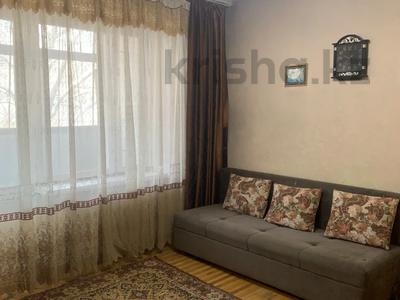 1-комнатная квартира, 36 м², 3/5 этаж помесячно, Каирбекова 16 за 180 000 〒 в Алматы, Медеуский р-н
