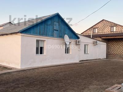 Отдельный дом • 5 комнат • 242 м² • 10 сот., Кабдолла Сутеев 18 за 20 млн 〒 в Алмалы