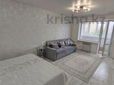Пәтерлер в Акмолинской обл.: 2-бөлмелі пәтер · 42.2 м² · 5/5 қабат, Ауэзова 236 — Назарбаева, бағасы: 14.5 млн 〒 2-бөлмелі пәтер · 42.2 м² · 5/5 қабат, Ауэзова 236 — Назарбаева, бағасы: 14.5 млн 〒 в Кокшетау