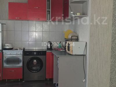 2-комнатная квартира · 45 м² · 2/5 этаж, улица Астана — Кашаубаева за 8 000 ₸ в Усть-Каменогорске