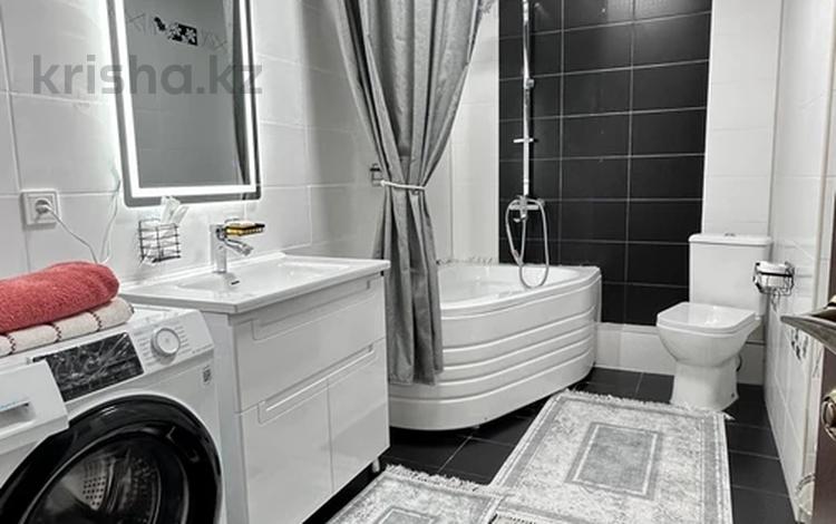 2-бөлмелі пәтер · 58 м² · 5/10 қабат, Айманова 65, бағасы: 3 500 〒 в Алматы, Алмалинский р-н — фото 7