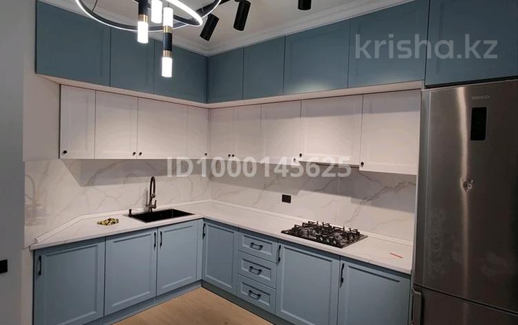 2-комнатная квартира · 78 м² · 7/9 этаж, мкр Аксай-1А 22 за 46 млн 〒 в Алматы, Ауэзовский р-н — фото 2
