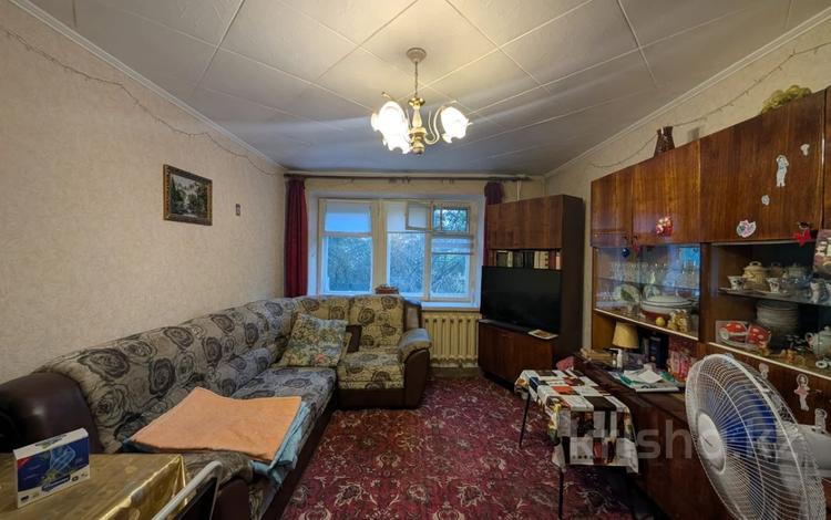 2-комнатная квартира · 47 м² · 3/9 этаж, мкр Юго-Восток, Гапеева за 15 млн ₸ в Караганде, Казыбек би р-н — фото 2