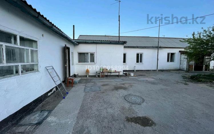 Отдельный дом · 3 комнаты · 60 м² · 6 сот., Дружбы 14 — Абайская трасса за 26 млн 〒 в Семее — фото 2